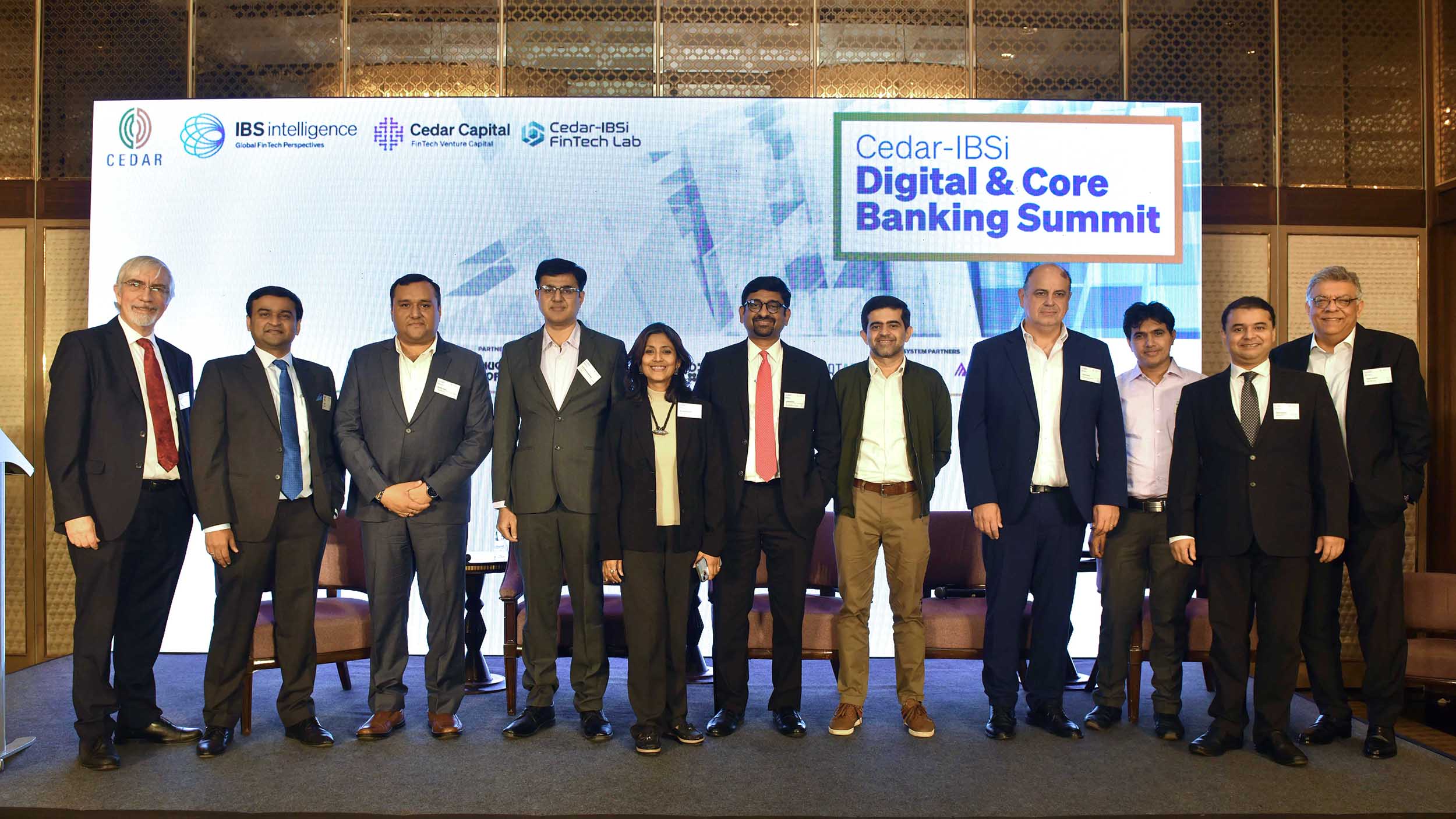 Robin Amlot (Editor IBSi) , Amit Jain (Partner IBSi), Manish Gupta (Thought Machine), Krish Narayanswami (Azentio), Mohua Sengupta (Mashreq Bank), V. Ramkumar (Senior Partner Cedar) Manish Daswani (Converj) Tarek Sobra (M bank) Yogesh Miglani (Bank of India), Nikhil Gokhale (Director Research IBSi), Sanjiv Anand (Chairman Cedar Consulting) 